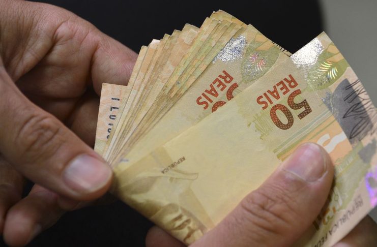 Devedores têm último fim de semana para aderir ao Desenrola Brasil