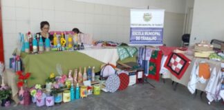 ESCOLAS DO TRABALHO ORGANIZAM FEIRA DE DIA DAS MÃES EM TAUBATÉ Postado às 14:24h