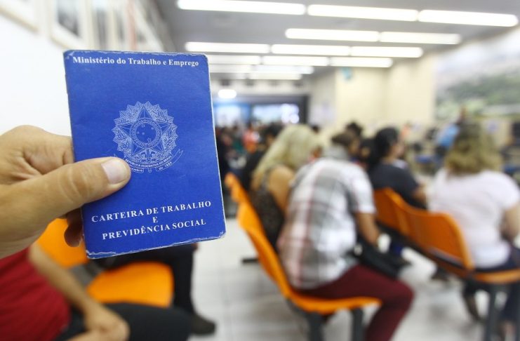 PAT oferece 626 vagas de emprego na segunda