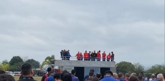 Funcionários da Gerdau protestam contra 400 demissões na fábrica de Pindamonhangaba