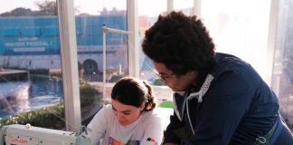 Carreta do programa ‘Caminho da Capacitação’ está com inscrições abertas para 60 vagas do curso de Confecção Industrial em Jacareí
