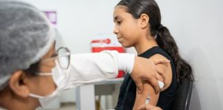 Jovens de 15 a 19 anos podem se vacinar contra o HPV até dezembro