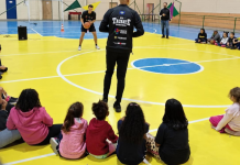 Caravana Esportiva leva basquete para 70 alunos do ensino integral em Taubaté